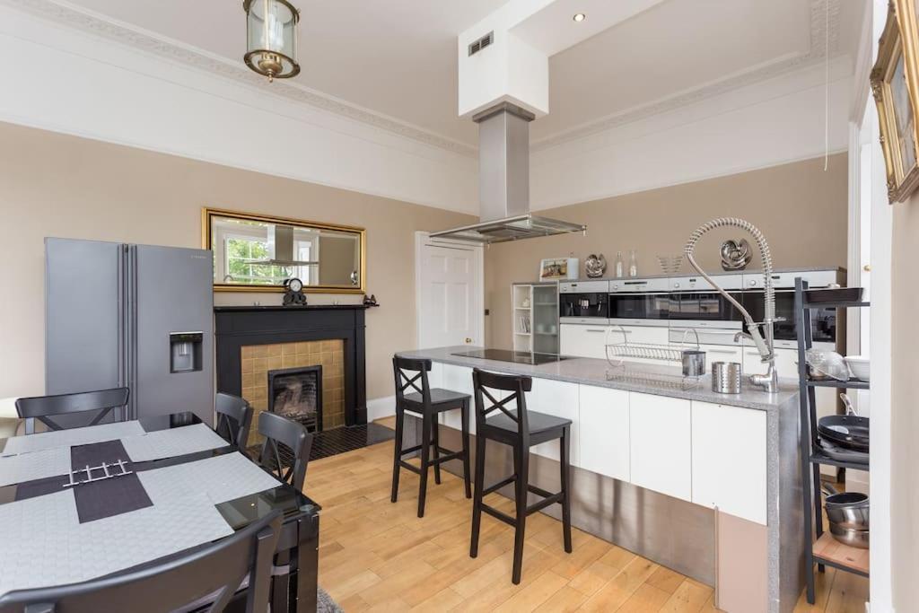 Prime Edinburgh City Centre - 4 Bed Penthouse Exterior foto